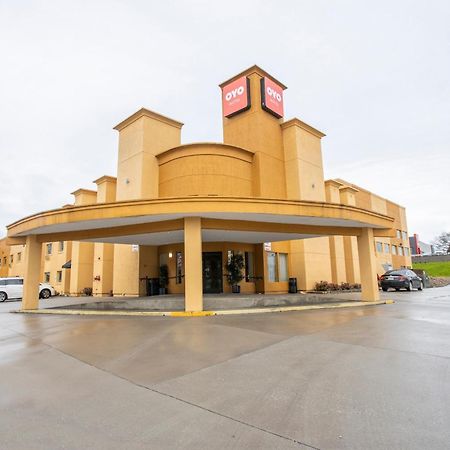 Oyo Hotel Knoxville Tn Cedar Bluff I-40 Exterior photo