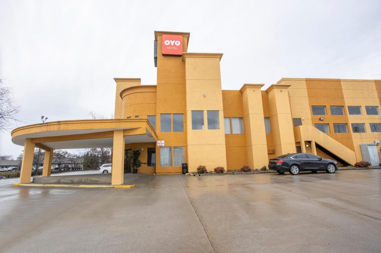 Oyo Hotel Knoxville Tn Cedar Bluff I-40 Exterior photo